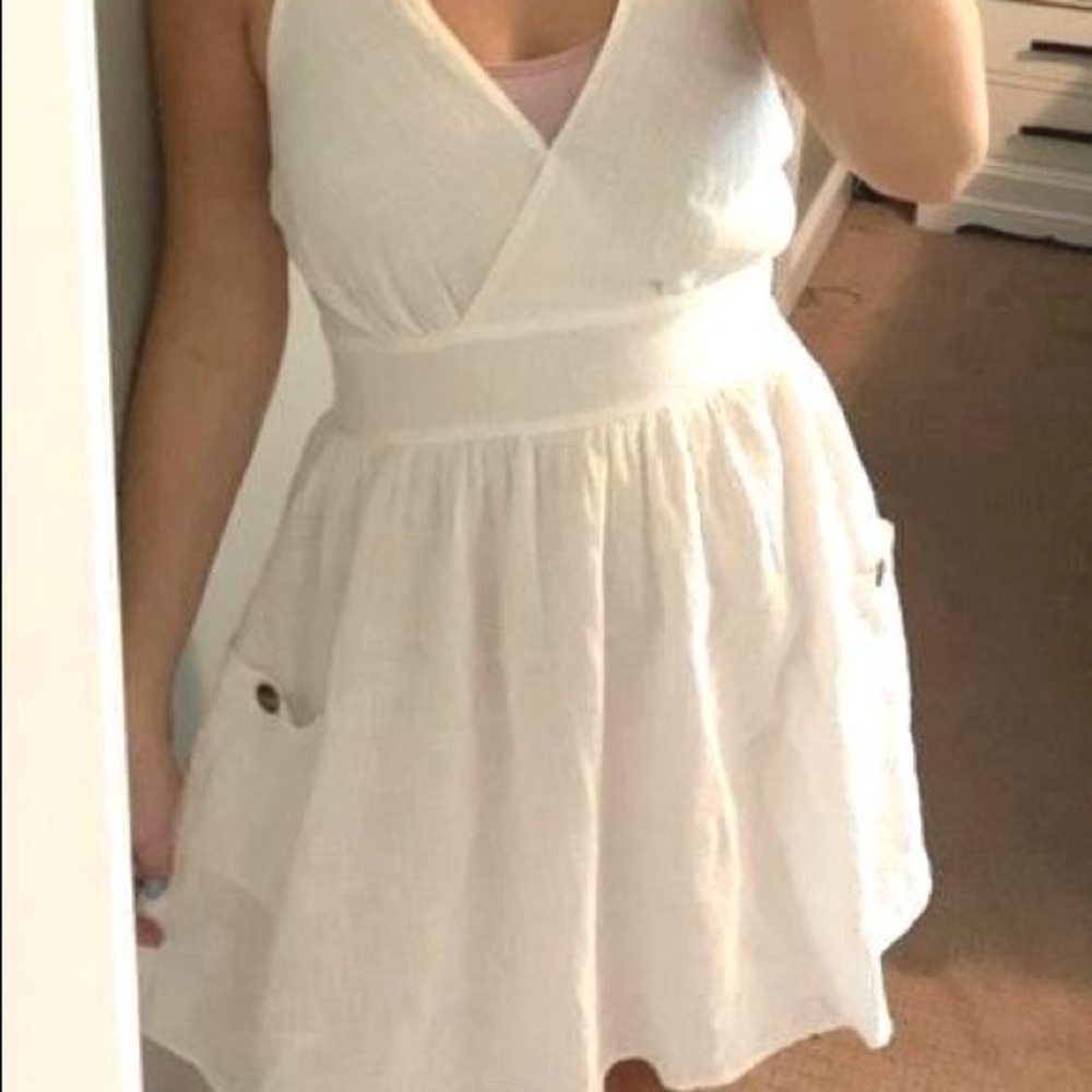 Never worn and in perfect condition!